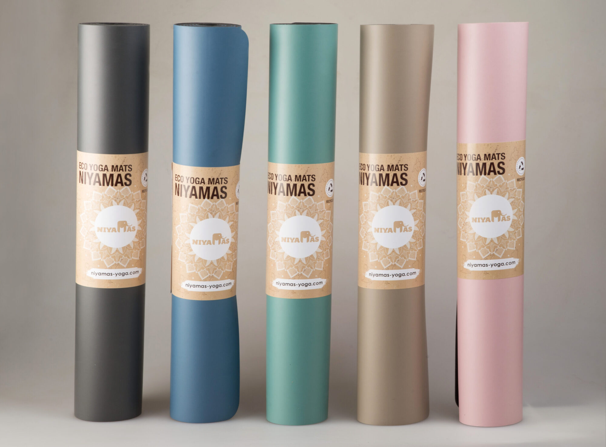 Niyamas Yoga Mat Pro Gaja Grey (183x68x0.5cm) with Carry Strap - Image 7
