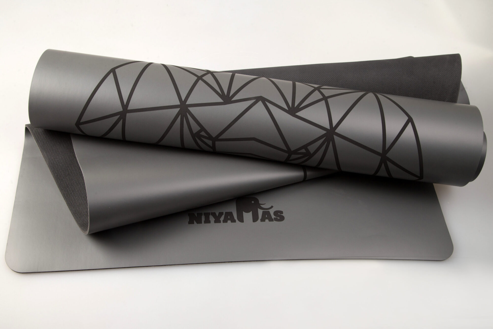 Niyamas Yoga Mat Pro Gaja Grey (183x68x0.5cm) with Carry Strap - Image 10