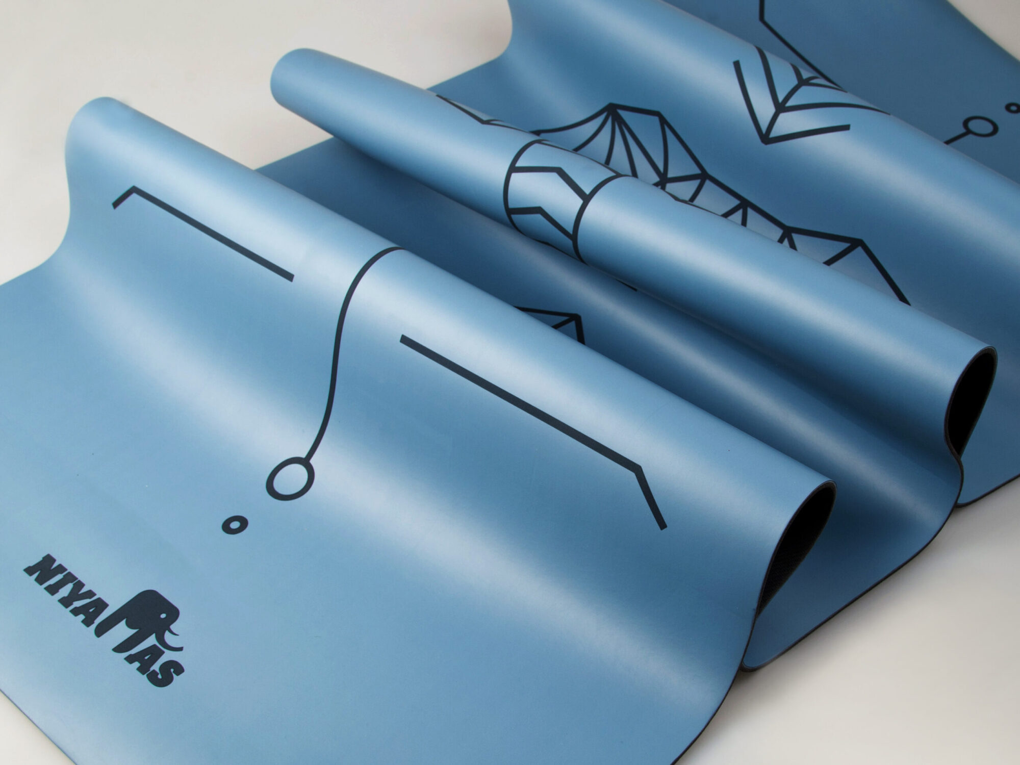 Niyamas Yoga Mat Pro Gaja Sky Blue (183x68x0.5cm) with Carry Strap - Image 4
